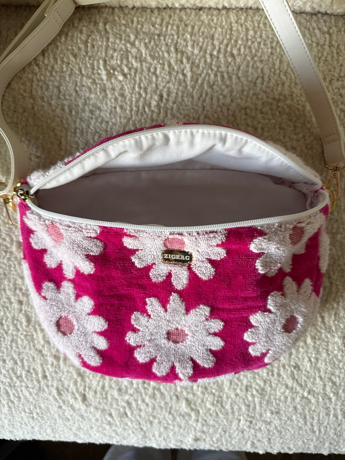 Large Side Kick – Poolside Daisy