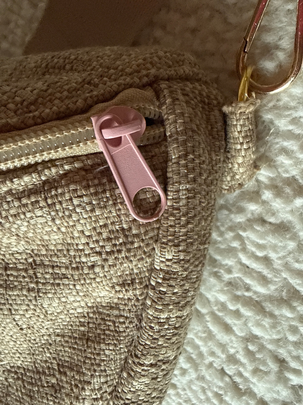 Large Side Kick – Tawny Linen