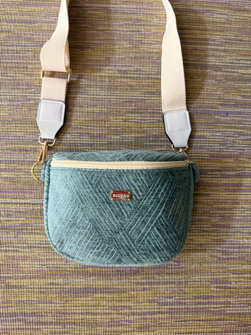 Small Side Kick – Textured Teal